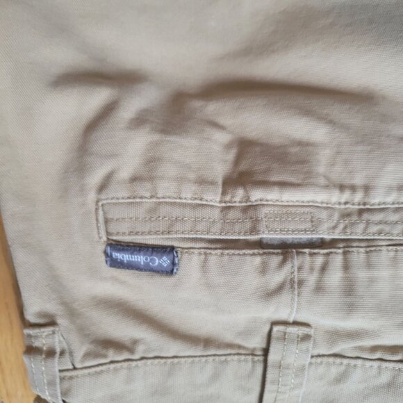 Columbia Mens Khaki Casual Pants 40W 32L Cotton & Polyester Blend Durable Design - Picture 3 of 5